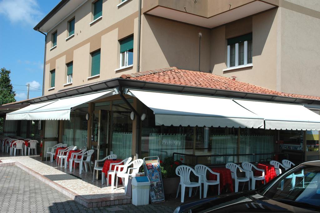 Hotel Da Angela Sedegliano Esterno foto