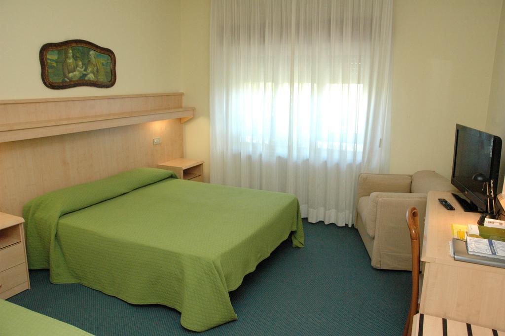 Hotel Da Angela Sedegliano Camera foto