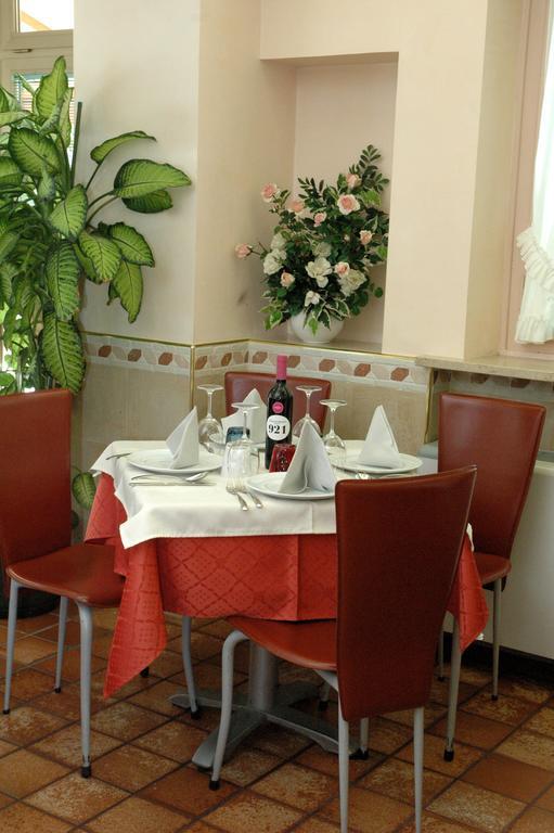 Hotel Da Angela Sedegliano Esterno foto