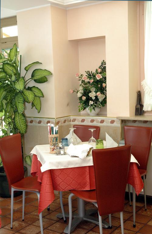 Hotel Da Angela Sedegliano Esterno foto