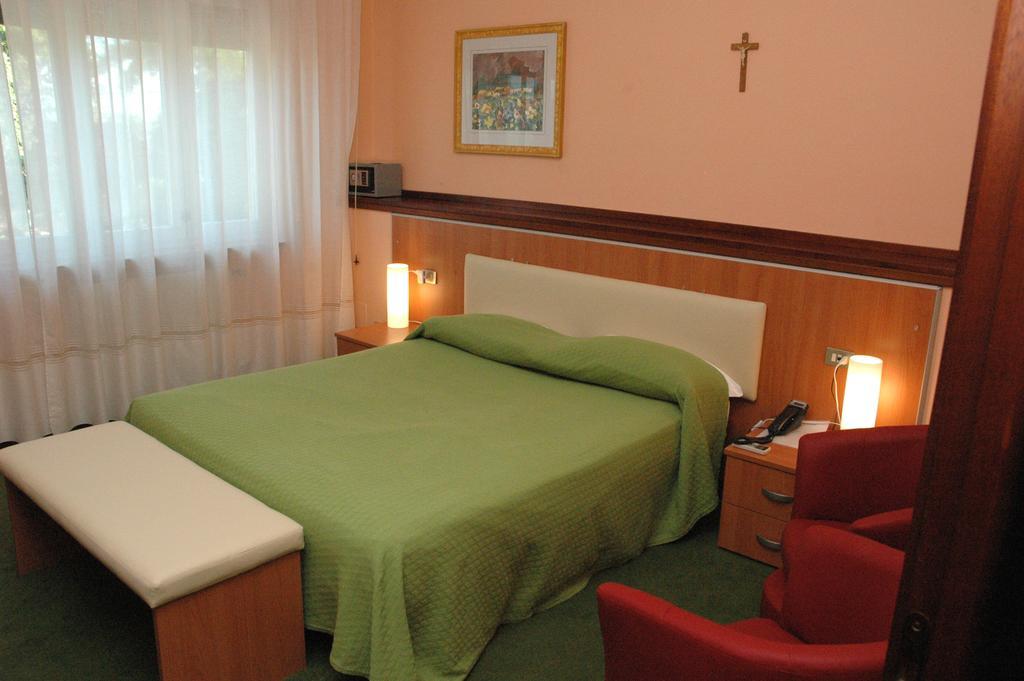 Hotel Da Angela Sedegliano Esterno foto